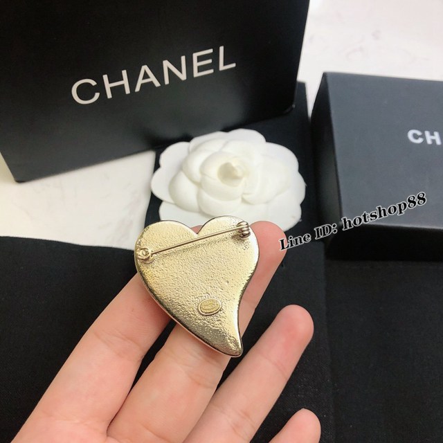 Chanel專櫃新款飾品胸花別針 香奈兒愛心胸針 zgb2452